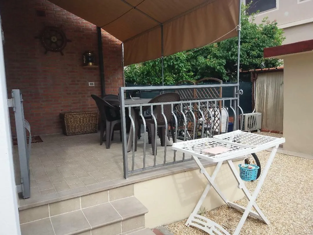 Rosa Del Mare House Apartment Viareggio