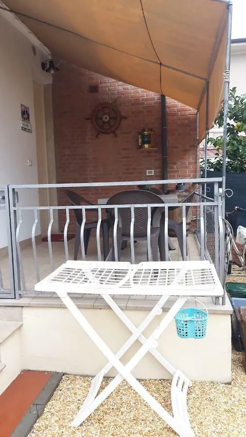 Rosa Del Mare House Apartment Viareggio